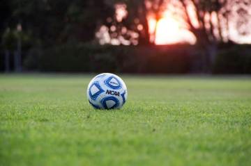 四川 引进知名赛 多办传统赛 打造自主赛，赛事举办地文旅产业接连出圈｜B体育首页（配图示意）